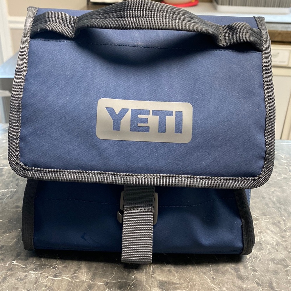 YETI Daytrip Insulated Lunch Box